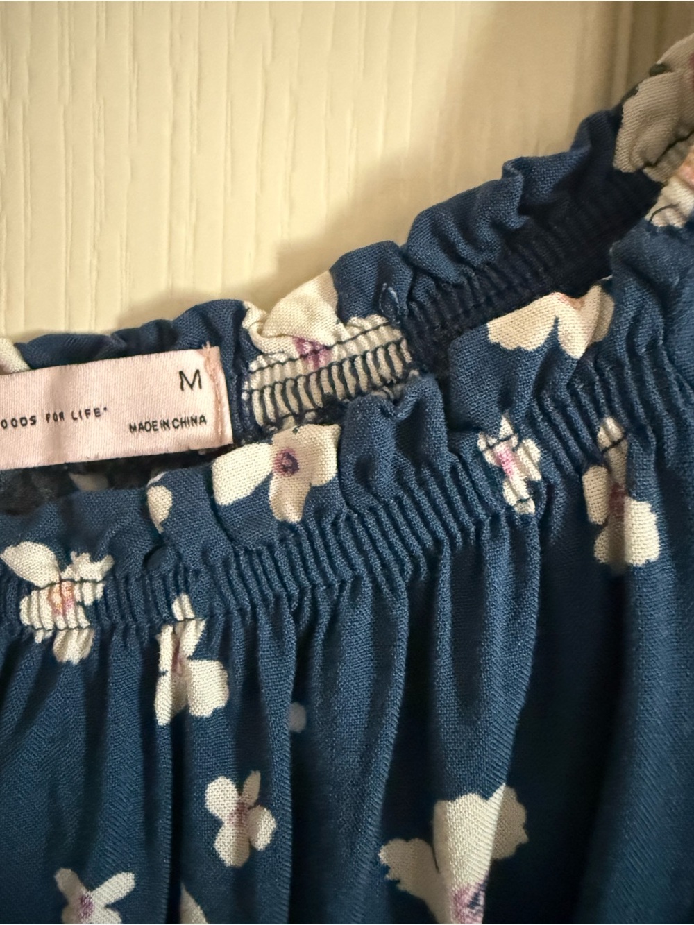 Floral Top - Picture 4 of 4